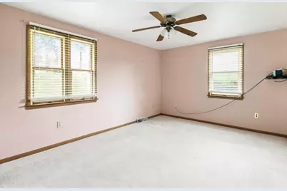 20 Hennig Dr, Pittsburgh, PA 15236 - Photo 19