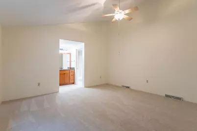 1407 Kenzie Dr, Robinson Twp, PA 15205 - Photo 15