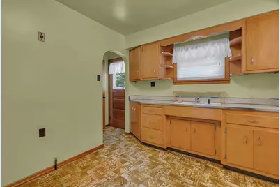 324 Pleasant Drive, Potter Township, PA 15001 - Photo 7