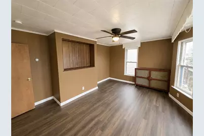 257 Thompson Ave, Donora, PA 15033 - Photo 5