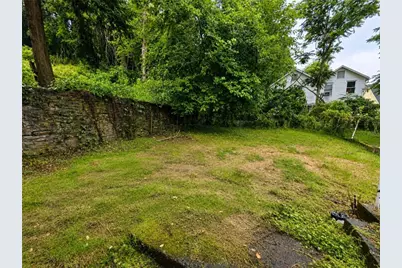 257 Thompson Ave, Donora, PA 15033 - Photo 17
