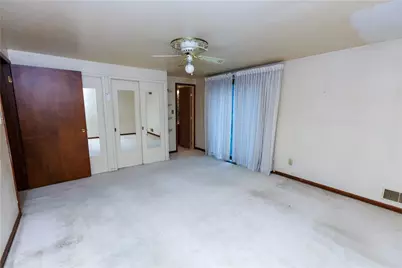 2406 Old Elizabeth Rd, West Mifflin, PA 15122 - Photo 17
