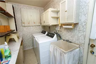 2406 Old Elizabeth Rd, West Mifflin, PA 15122 - Photo 31