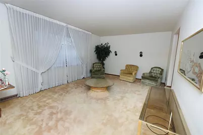 2406 Old Elizabeth Rd, West Mifflin, PA 15122 - Photo 11