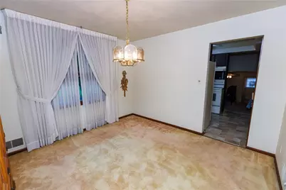 2406 Old Elizabeth Rd, West Mifflin, PA 15122 - Photo 9