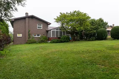 2406 Old Elizabeth Rd, West Mifflin, PA 15122 - Photo 5