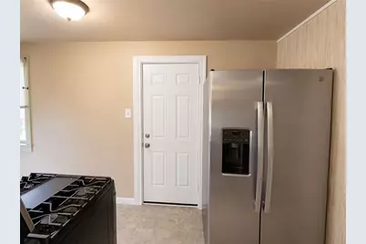 214 Thompson Ave, Donora, PA 15033 - Photo 17