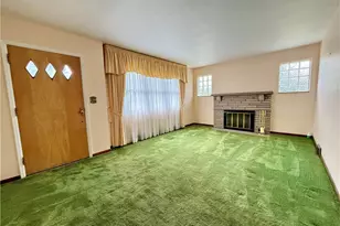 8321 E Van Buren Dr, Pittsburgh, PA 15237 - Photo 11