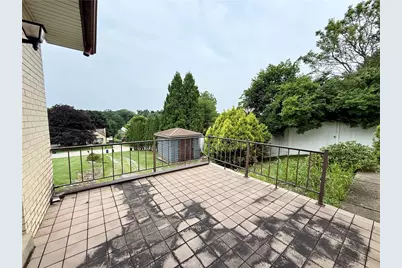 8321 E Van Buren Dr, Pittsburgh, PA 15237 - Photo 5
