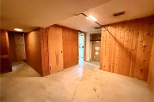 8321 E Van Buren Dr, Pittsburgh, PA 15237 - Photo 25