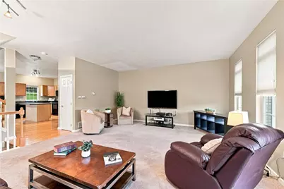 920 Royal Ct, Canonsburg, PA 15317 - Photo 3