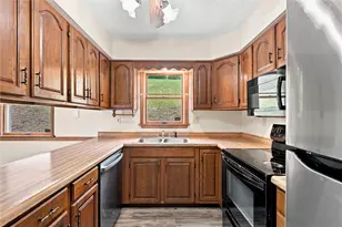 178 Cole Rd, Ellwood City, PA 16101 - Photo 9