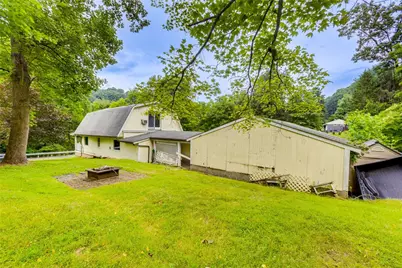 12 Rhodes Ave, Aleppo, PA 15143 - Photo 7