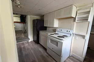 22 Virginia Ave, Fallowfield, PA 15022 - Photo 3