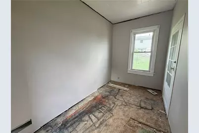 22 Virginia Ave, Fallowfield, PA 15022 - Photo 7