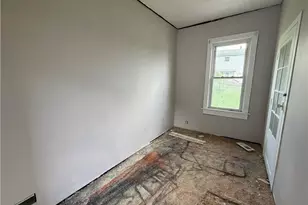 22 Virginia Ave, Fallowfield, PA 15022 - Photo 7