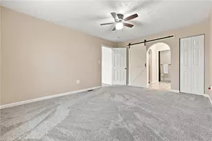 23 Sunset Ct, Cranberry Township, PA 16046 - Photo 17