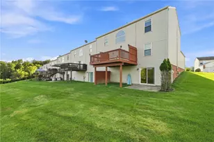23 Sunset Ct, Cranberry Township, PA 16046 - Photo 5