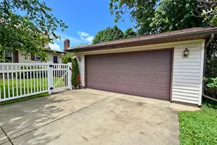 610 Spring St, Grove City Boro, PA 16127 - Photo 7