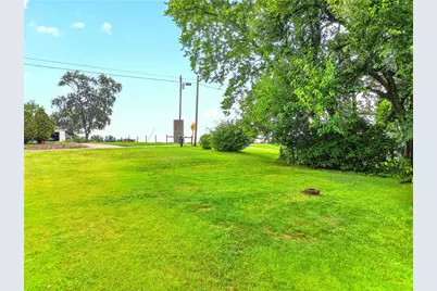 1215 Village Rd, Mount Pleasant Township, PA 15666 - Photo 9