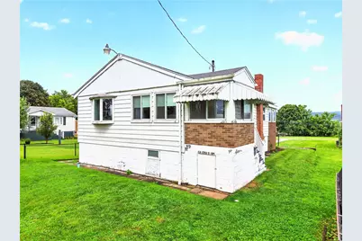 1215 Village Rd, Mount Pleasant Township, PA 15666 - Photo 11
