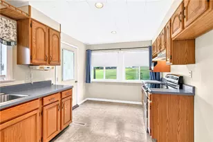 1215 Village Rd, Mount Pleasant Township, PA 15666 - Photo 27
