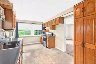 1215 Village Rd, Mount Pleasant Township, PA 15666 - Photo 25