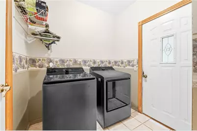 259 Center St, Carmichaels-Cumberland, PA 15320 - Photo 17