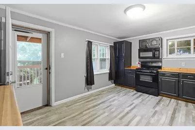 9 1/2 E Pitt St, Canonsburg, PA 15317 - Photo 5