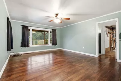 9 1/2 E Pitt St, Canonsburg, PA 15317 - Photo 11