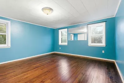 9 1/2 E Pitt St, Canonsburg, PA 15317 - Photo 17