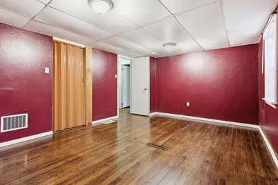 9 1/2 E Pitt St, Canonsburg, PA 15317 - Photo 15