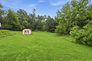 9 1/2 E Pitt St, Canonsburg, PA 15317 - Photo 21
