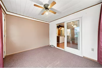 402 Franklin Ave, Vandergrift, PA 15690 - Photo 13