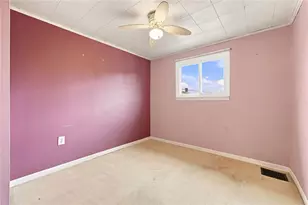 402 Franklin Ave, Vandergrift, PA 15690 - Photo 19