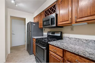 5 Bayard Rd #618, Pittsburgh, PA 15213 - Photo 7
