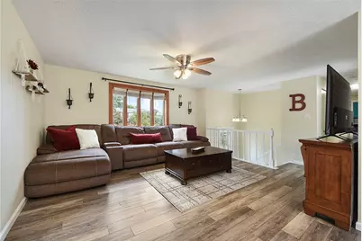 171 Sylvania Dr, South Park, PA 15236 - Photo 1