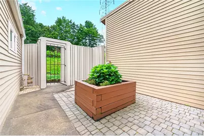 313 Vista Drive, Unity Township, PA 15601 - Photo 3