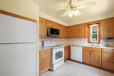 6347 Crestview Dr, South Park, PA 15129 - Photo 3