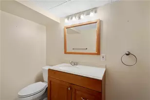 6347 Crestview Dr, South Park, PA 15129 - Photo 23