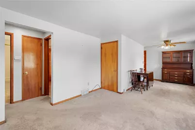 6347 Crestview Dr, South Park, PA 15129 - Photo 5