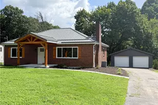 4533 Ridgeview Dr, Hempfield Township, PA 15601 - Photo 1