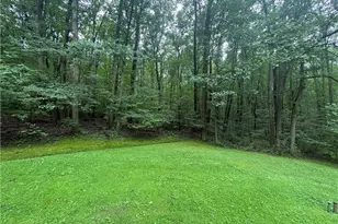 106 Painter Ln, Lancaster Township, PA 16037 - Photo 5