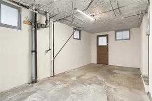 2690 Amman St, Pittsburgh, PA 15226 - Photo 15
