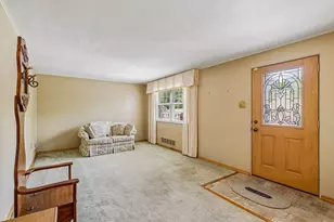 2727 Louisiana Ave, Pittsburgh, PA 15216 - Photo 5