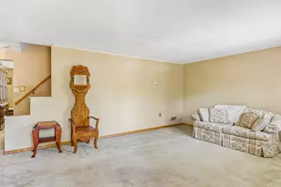 2727 Louisiana Ave, Pittsburgh, PA 15216 - Photo 7