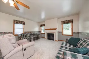 2433 Ridgewood Ct, Shenango Township, PA 16101 - Photo 9