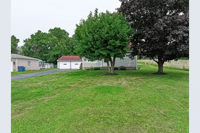 2433 Ridgewood Ct, Shenango Township, PA 16101 - Photo 5