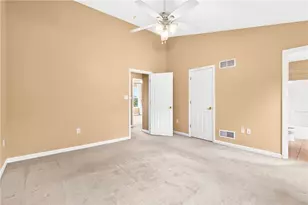 10555 Forest Hill Dr, Pittsburgh, PA 15090 - Photo 27