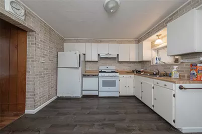 1912 4th Ave, Beaver Falls, PA 15010 - Photo 11